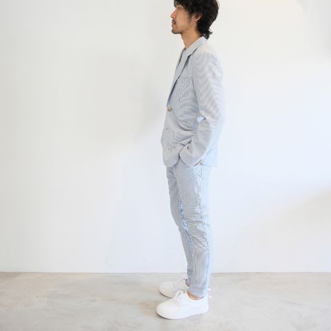 清涼感を感じさせ夏のオトナなセットアップスタイル