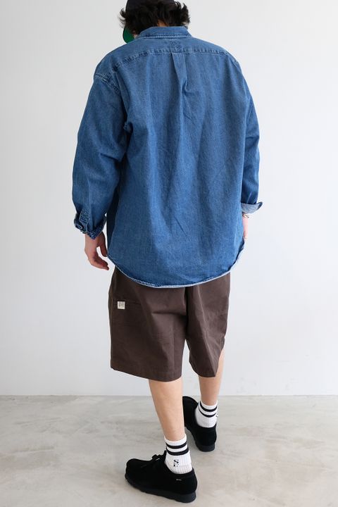 春のハーフパンツスタイルはシャツ合わせがお勧め