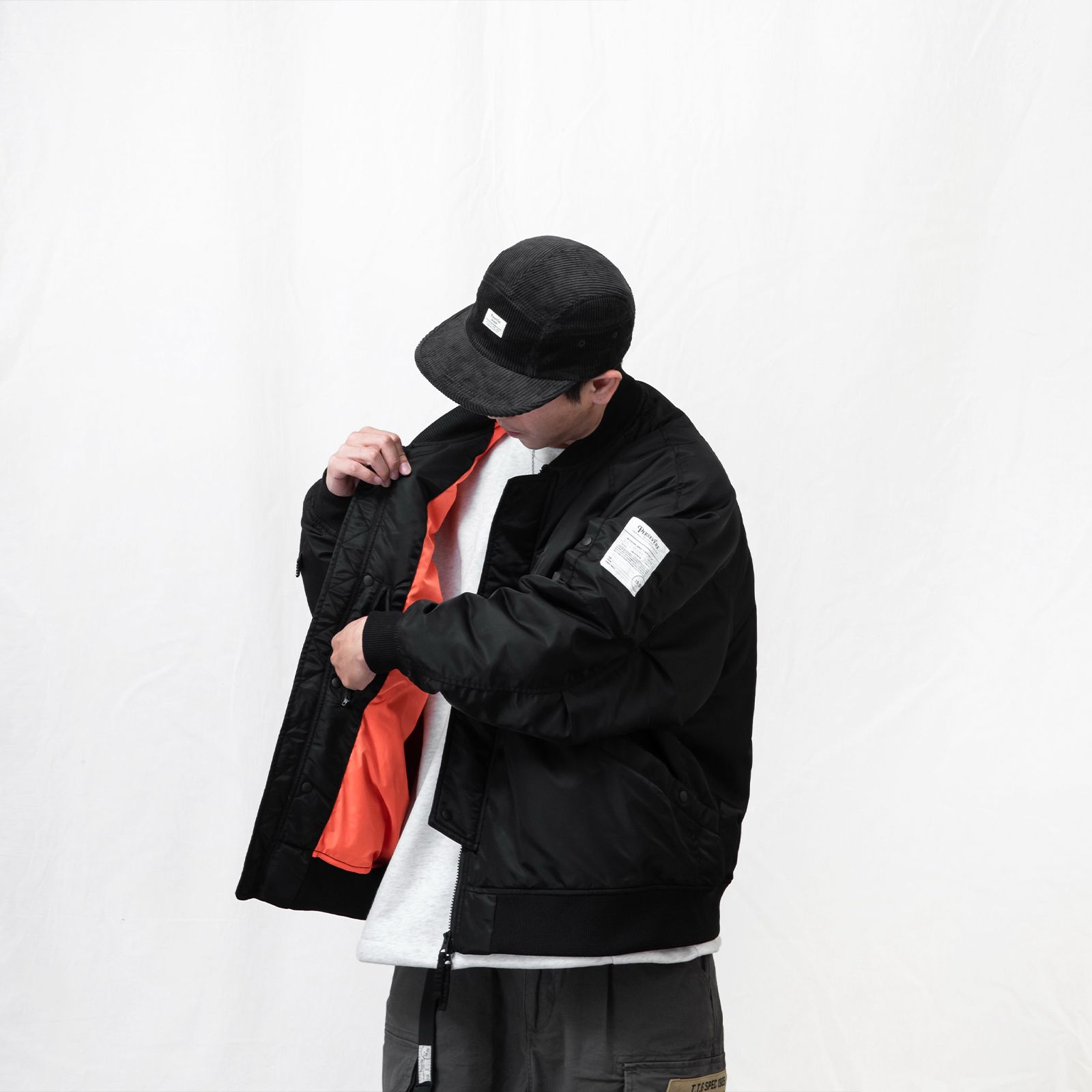 【ラスト1点 L 】water-repellent padded ma-1 jacket/ ブラック