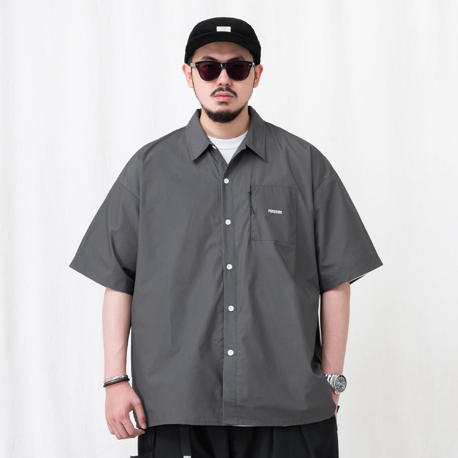 brand logo loose-fit shirt / ダークグレー