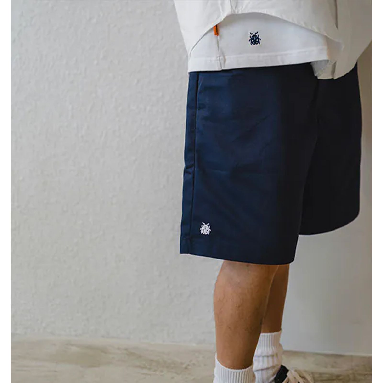 WIDE CHINO SHORTS / ネイビー
