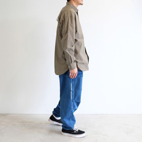 シャツが丁度良い今の時期にピッタリなスタイル