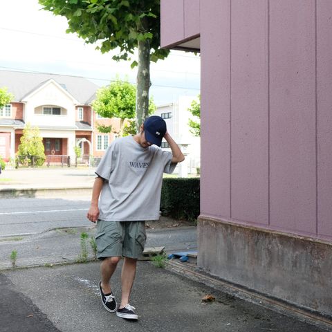 ジメジメした時期には機能素材を使用したTシャツで不快感を軽減