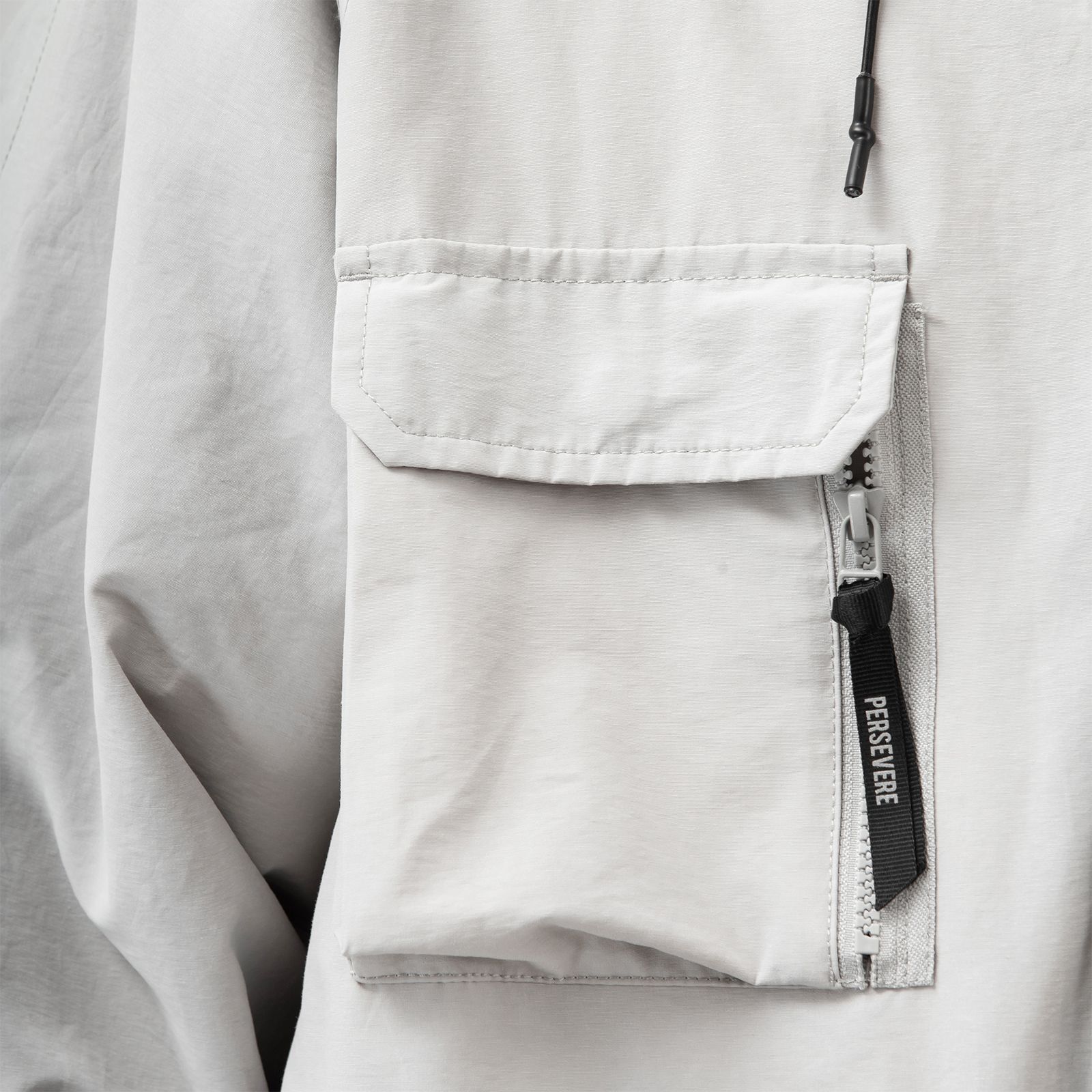【ラスト1点 L 】water-repellent multi-pocket utility jacket / オフホワイト