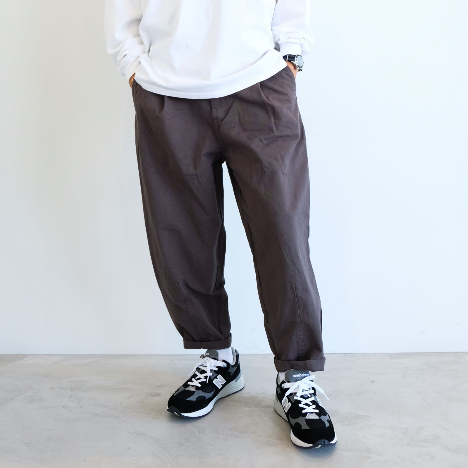 【ラスト1点 M】elasticated waist pleated tapered pants / グレー