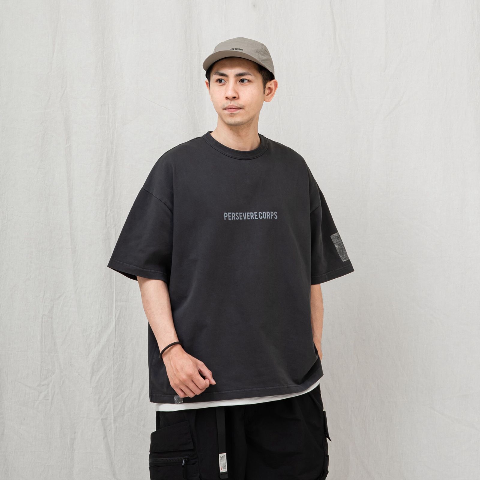 【ラスト1点 XL 】pigment-dyed catchword t-shirt / ウォッシュドブラック