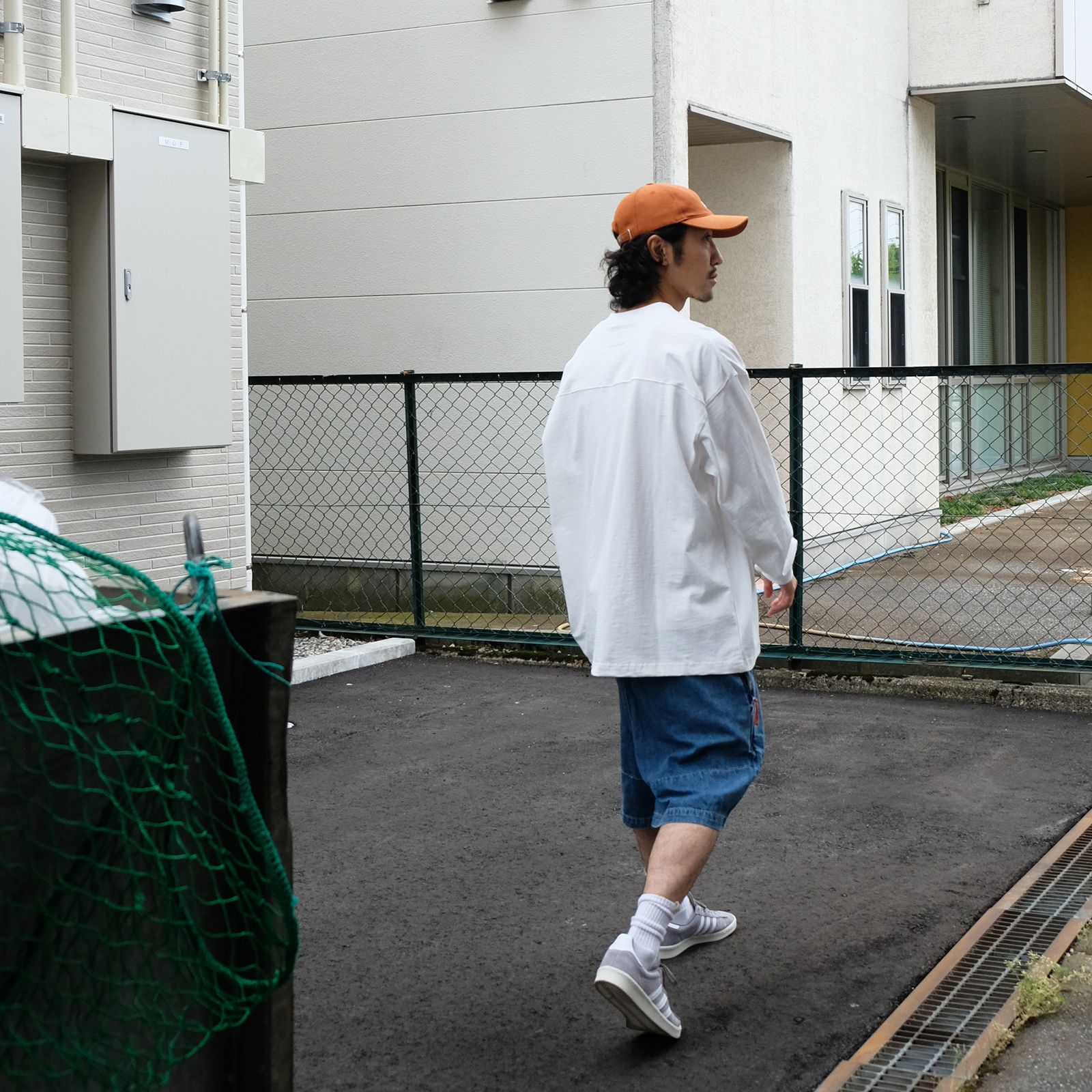 凄く色味の良いデニムショーツをメインに
