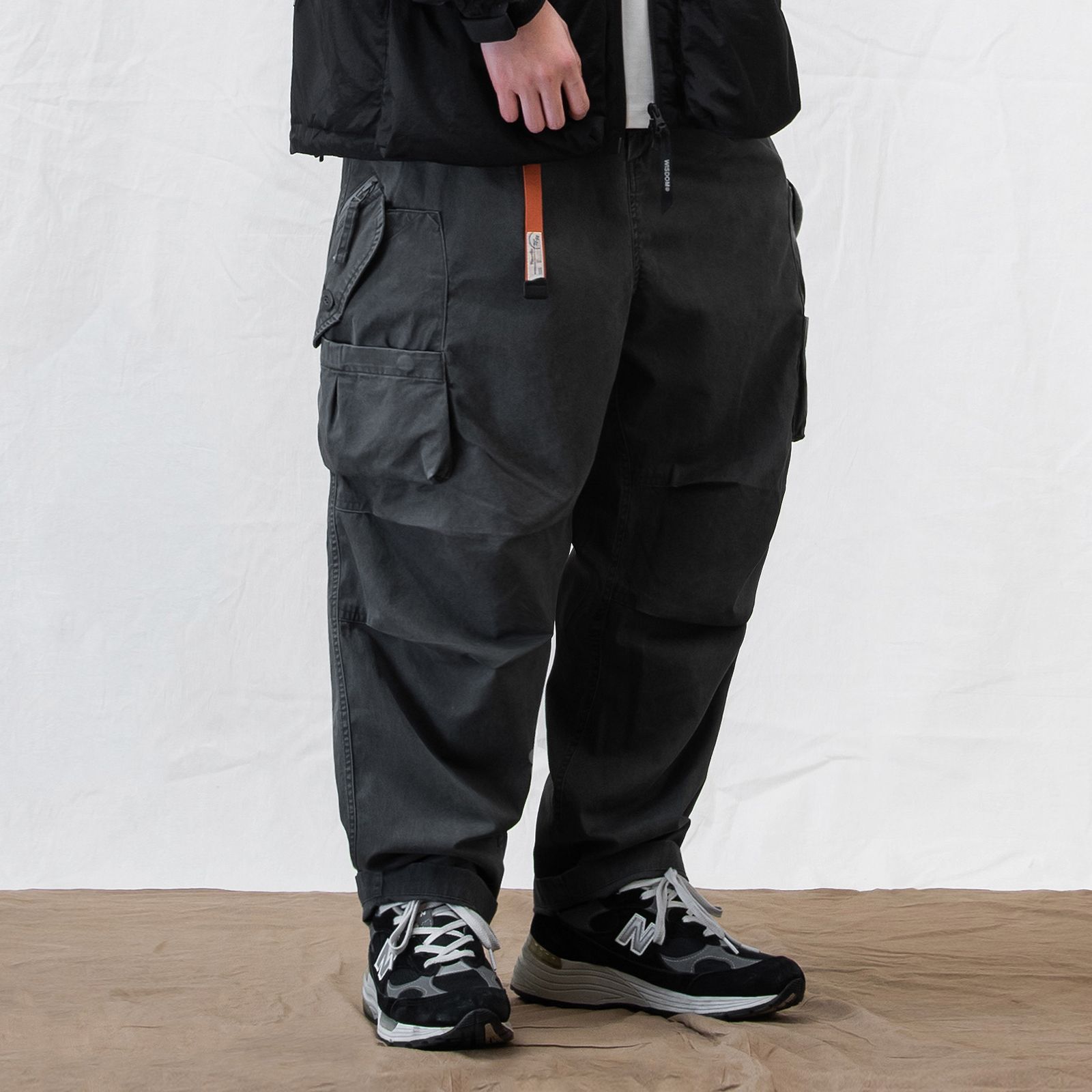 【ラスト1点 L 】unique pocket design tapered pants / ダークグレー