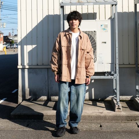 秋らしい配色でストリートな気分にアメカジスタイルを楽しむ