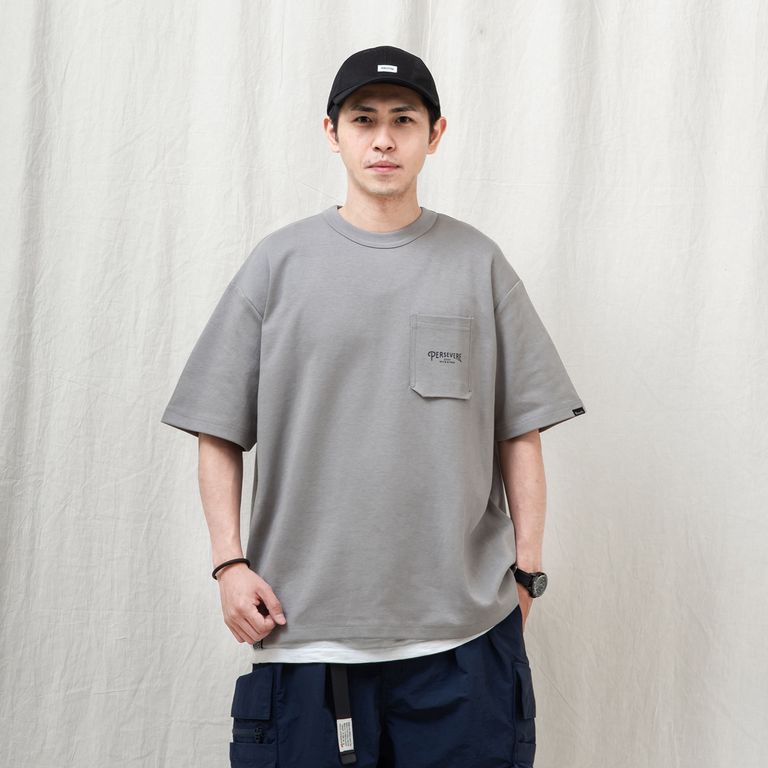 171cm 60kg : 着用サイズ M