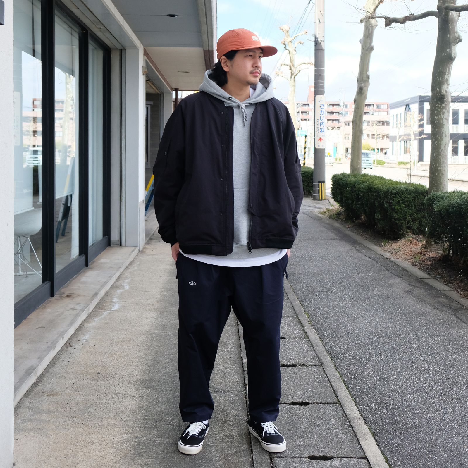フライトジャケットをメインにタウンユースな雰囲気で