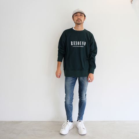 深みのあるグリーンカラーが落ち着きと品の良さを感じさせる大人な色味