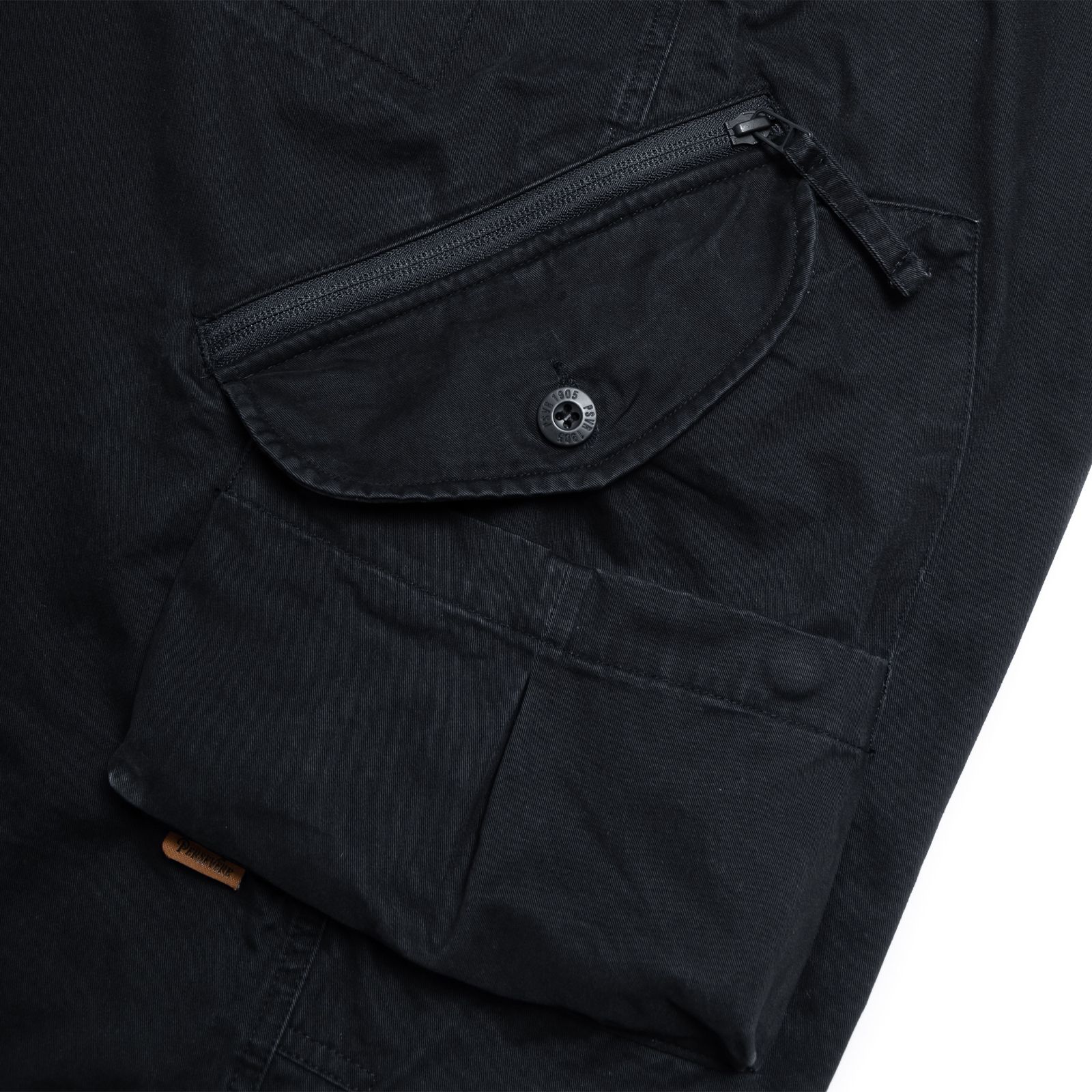 unique pocket design tapered pants / ブラックブルー