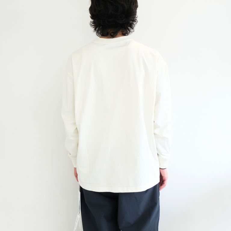 170cm 58kg : 着用サイズ M