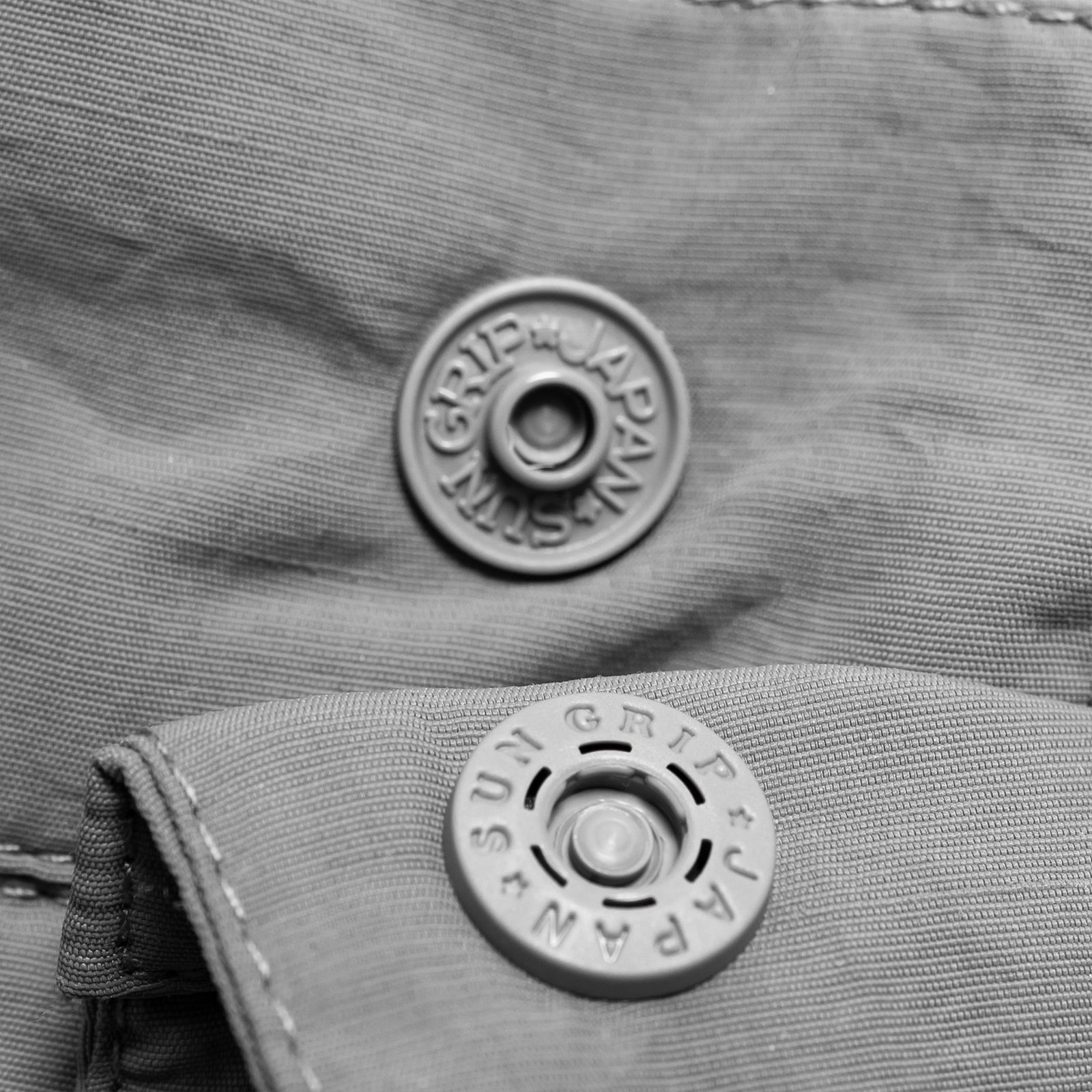 【ラスト1点 XL 】multi pocklet tapered pants / ライトグレー