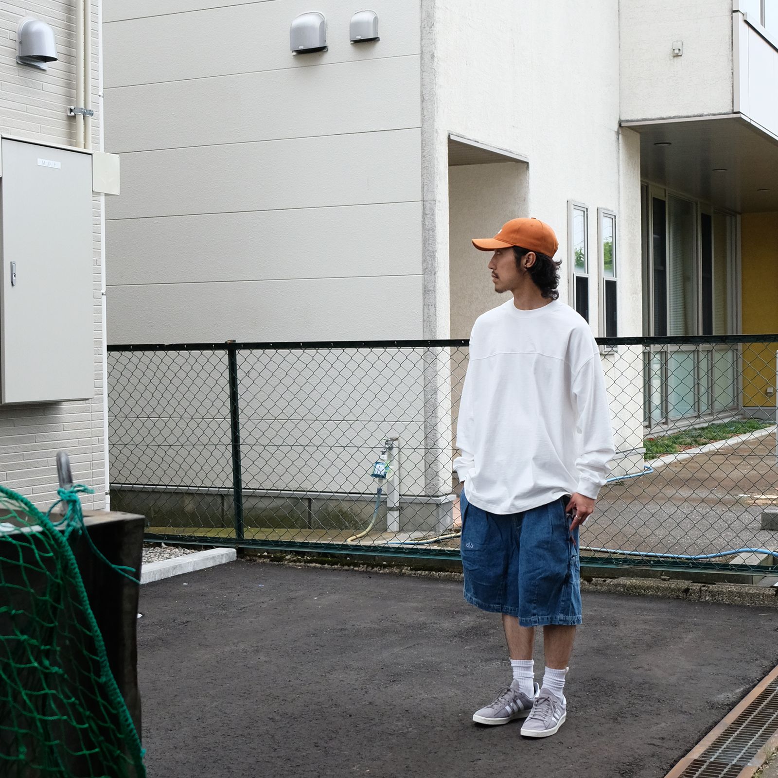 凄く色味の良いデニムショーツをメインに