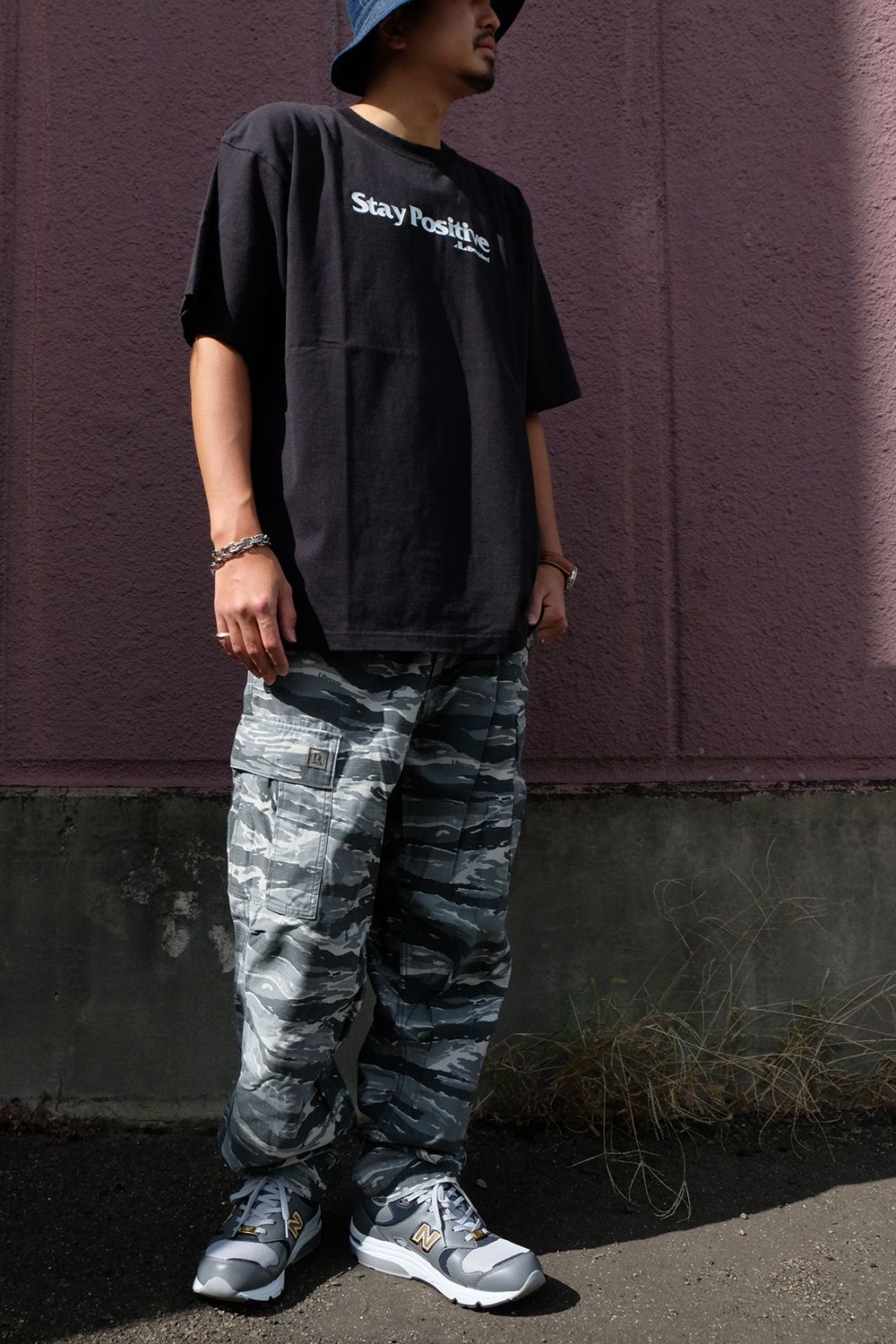 【リベレイダース スポットアイテム】stay positive tee style