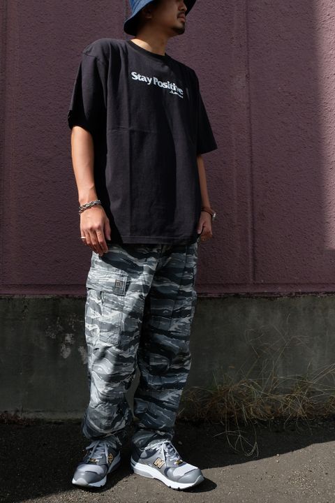 【リベレイダース スポットアイテム】stay positive tee style