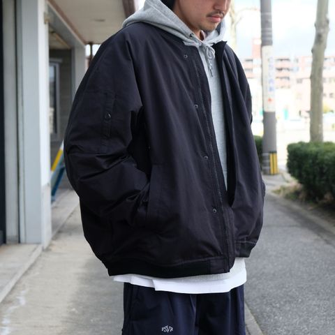 フライトジャケットをメインにタウンユースな雰囲気で