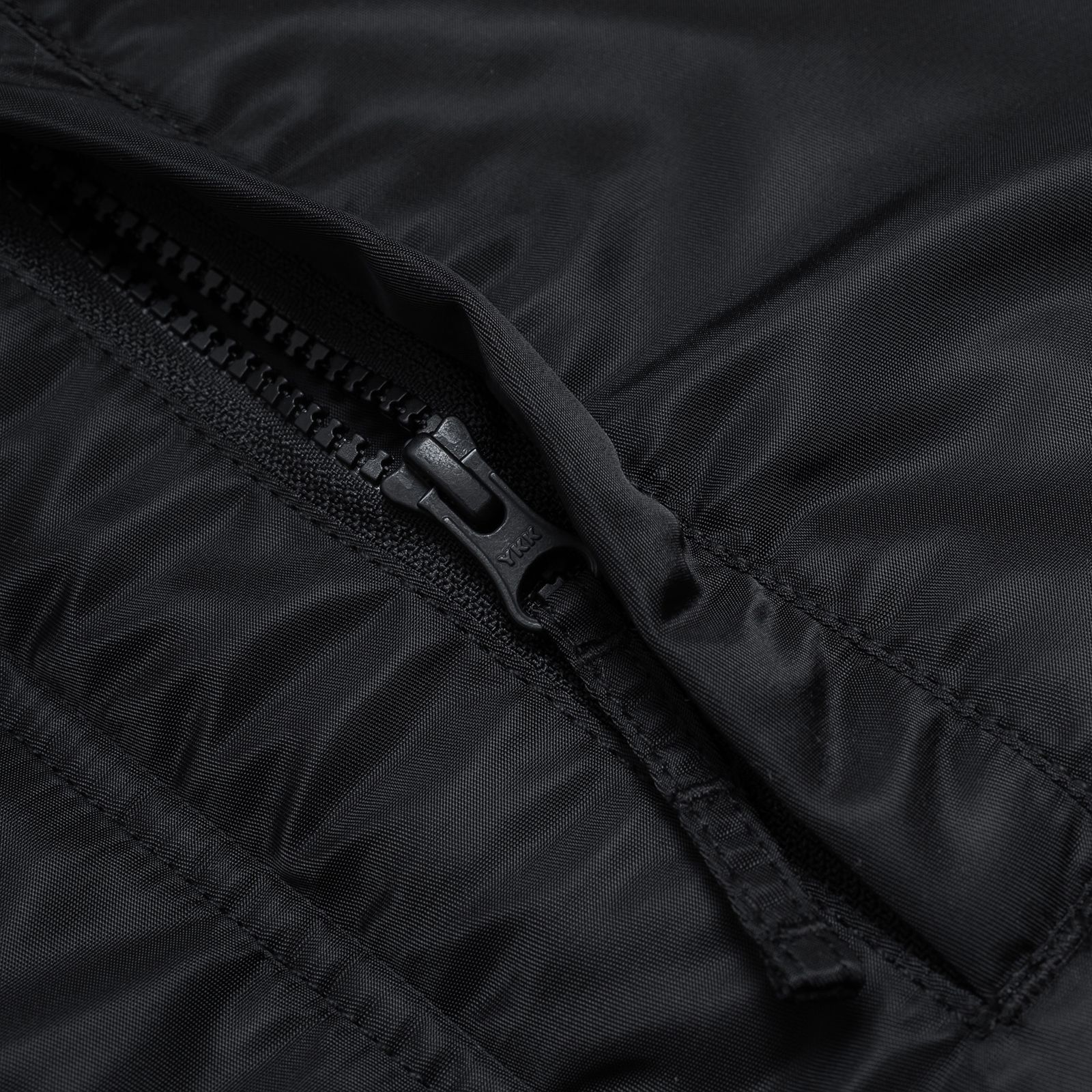 【ラスト1点 L 】water-repellent padded ma-1 jacket/ ブラック