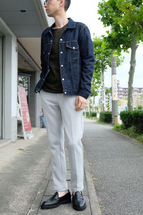 秋のドライブデートは窮屈過ぎずもキチンとあったかく!