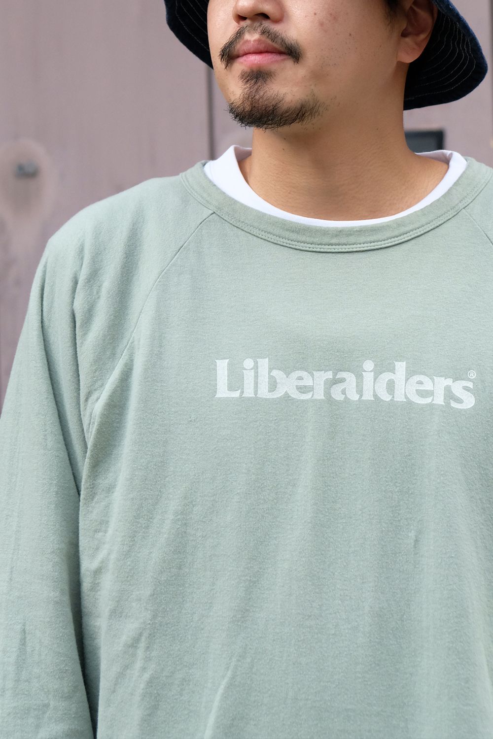 ナチュラルでキレイな配色で楽しむ秋のロンTEEスタイル