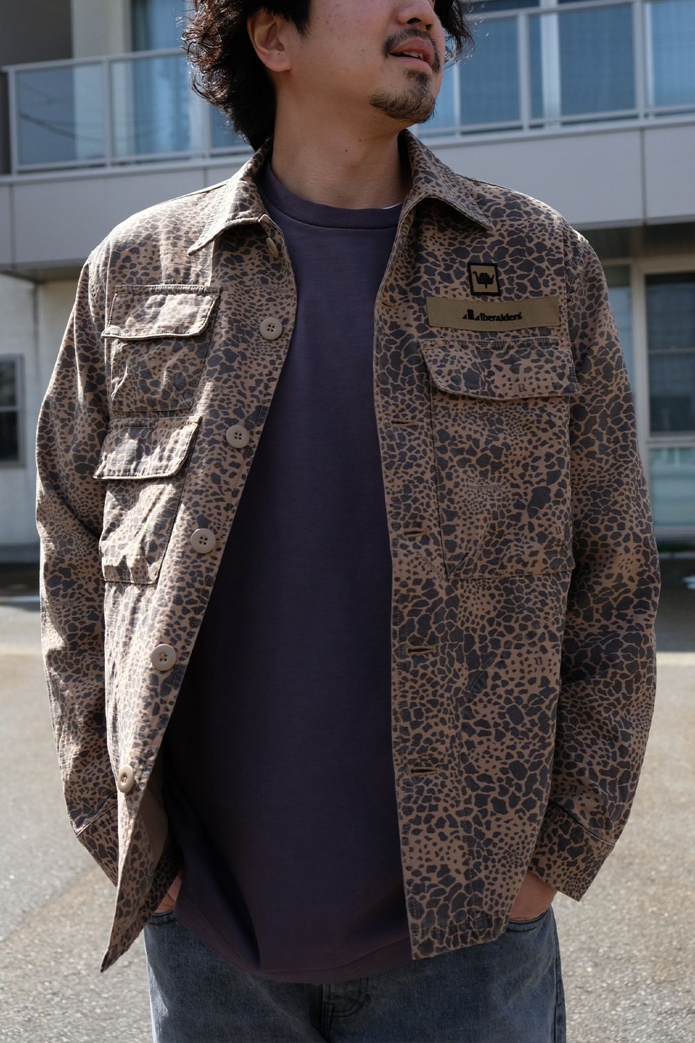 チーター柄をメインに男らしくまとめたミリジャケコーデ