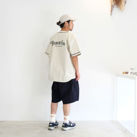 Tシャツスタイルだけでは物足りない方必見。ベースボールシャツを使用した夏コーデ