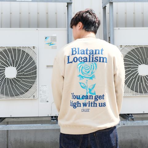 トップスのCALEEらしいデザインがポイントのカジュアルコーデ