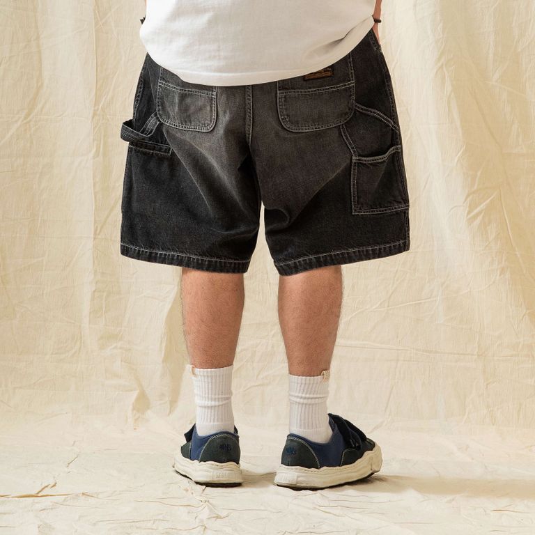 180cm 80kg : 着用サイズ XL