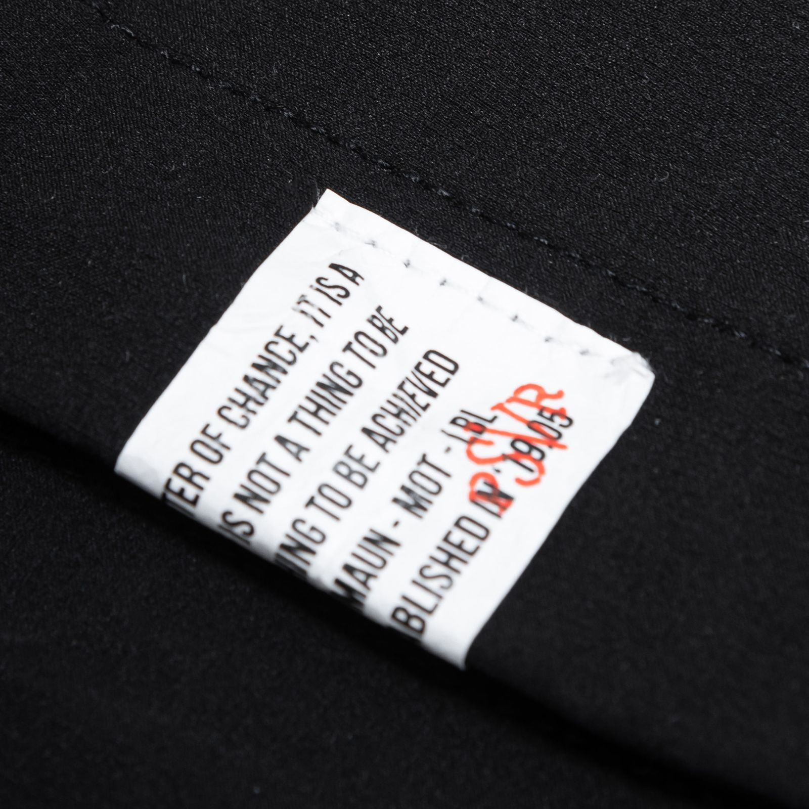 multi-season functional jacket / ブラック