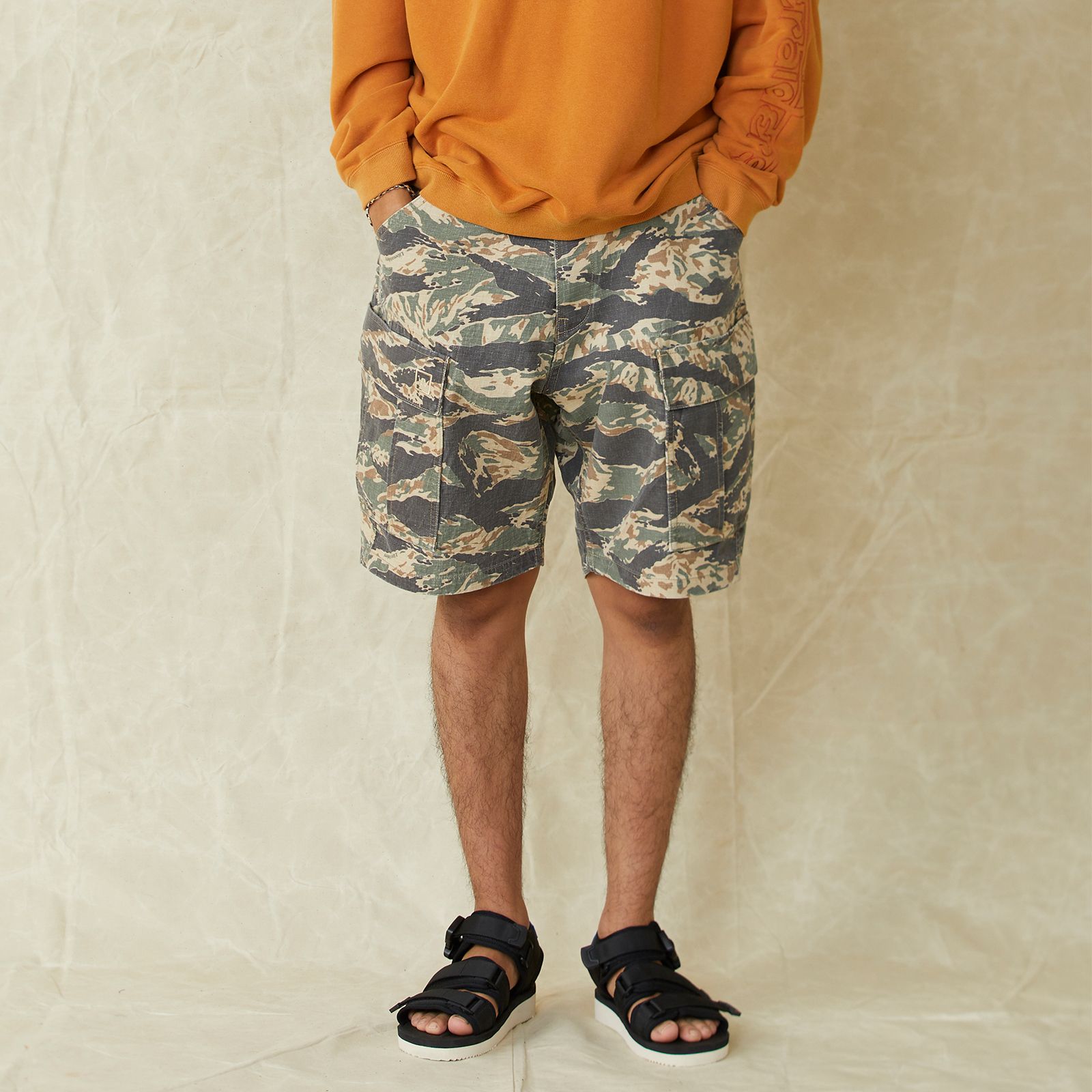 【ラスト1点 32(M)】6 pocket army shorts / タイガーカモ