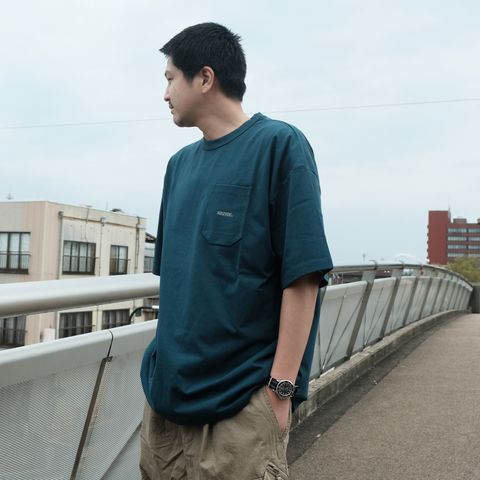 大人も着やすい色TEEスタイル