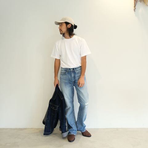懐かしくも今っぽいフレアデニムスタイル
