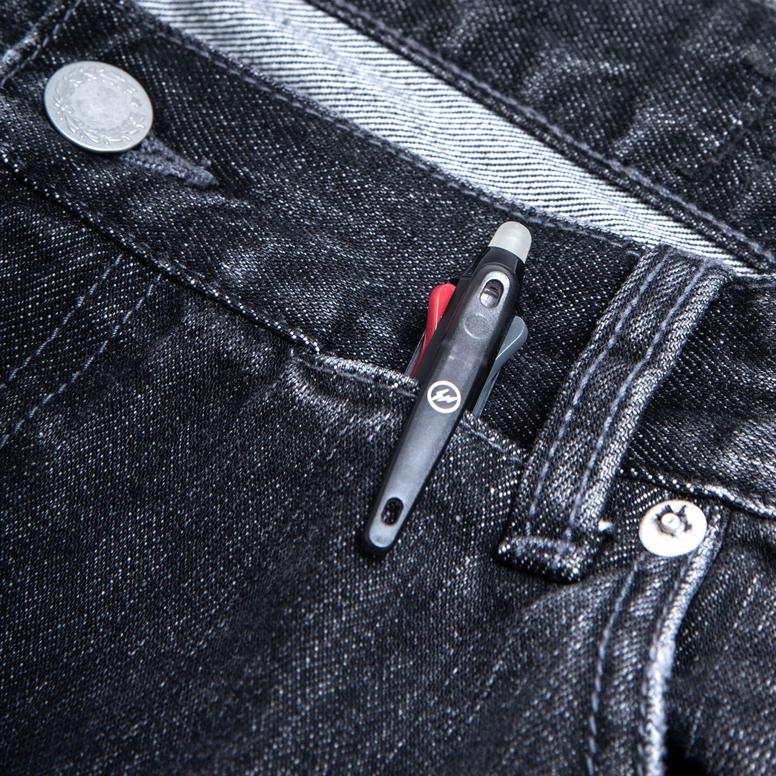 【ラスト1点 XL】distressed selvedge denim jeans / ウォッシュドブラック