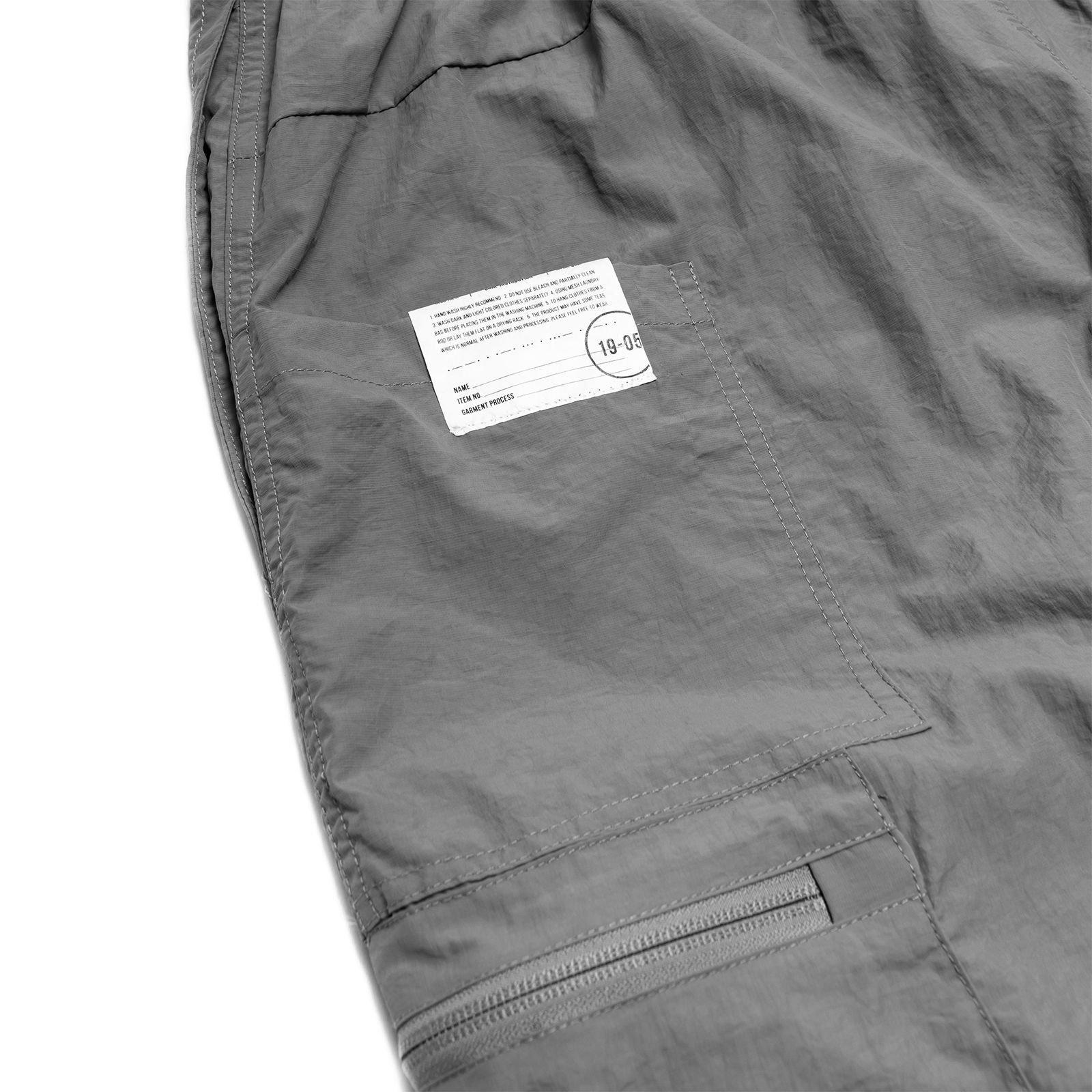 【ラスト1点 XL 】multi pocklet tapered pants / ライトグレー