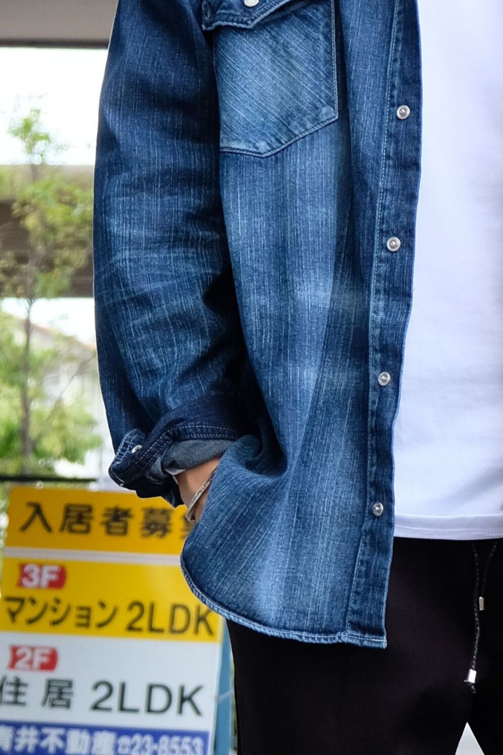 抜け感際立つ大人カジュアルスタイル