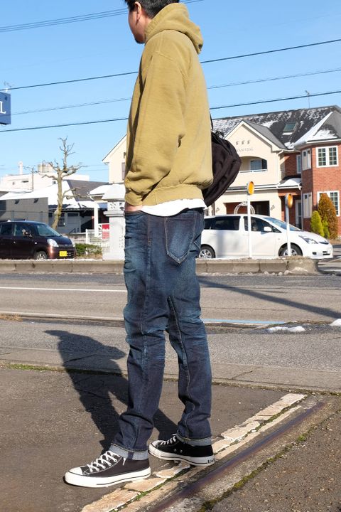 シンプルかつオーソドックスながら色味で特徴を