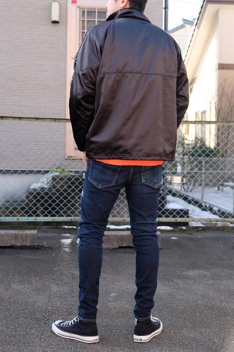 チラリと魅せるネオンカラーの使い方