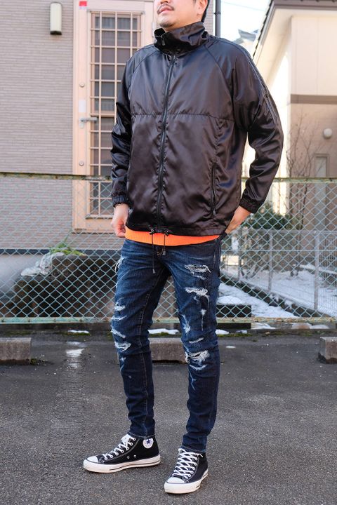 チラリと魅せるネオンカラーの使い方