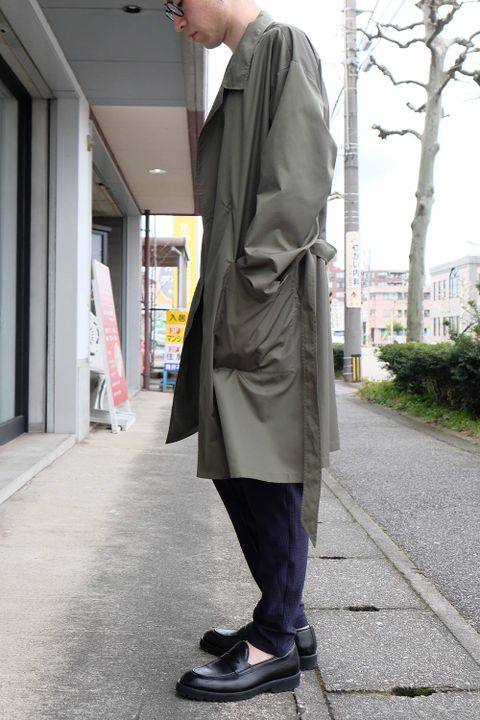 ラクにオシャレを楽しむ、軽やかなオトナの春コートスタイル