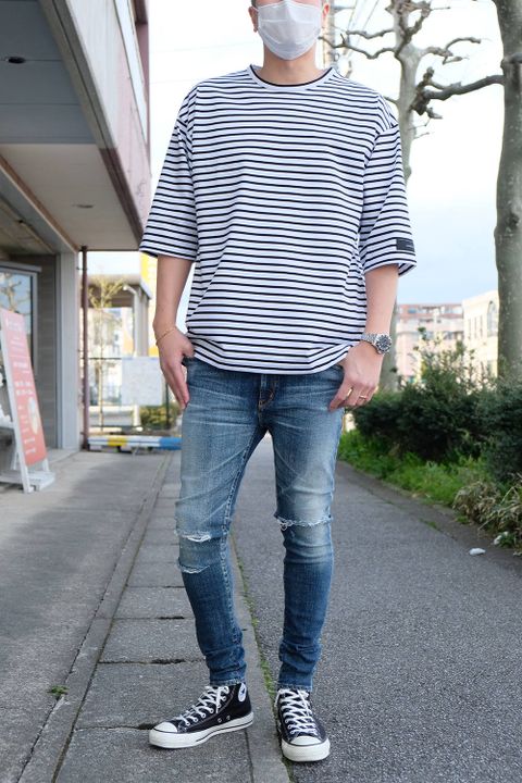 今、ボーダーTEEはこう着こなす