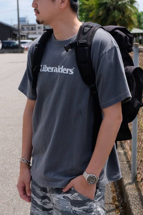 【liberaiders 20SS style】柄や小物をアクセントにしたモノトーンコーデ