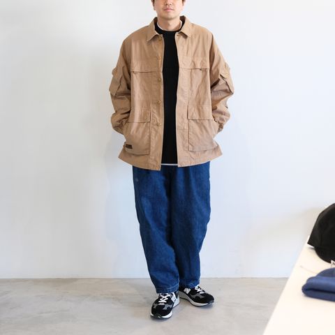 ミリジャケ、デニムを30代からにもハマるストリートな雰囲気で