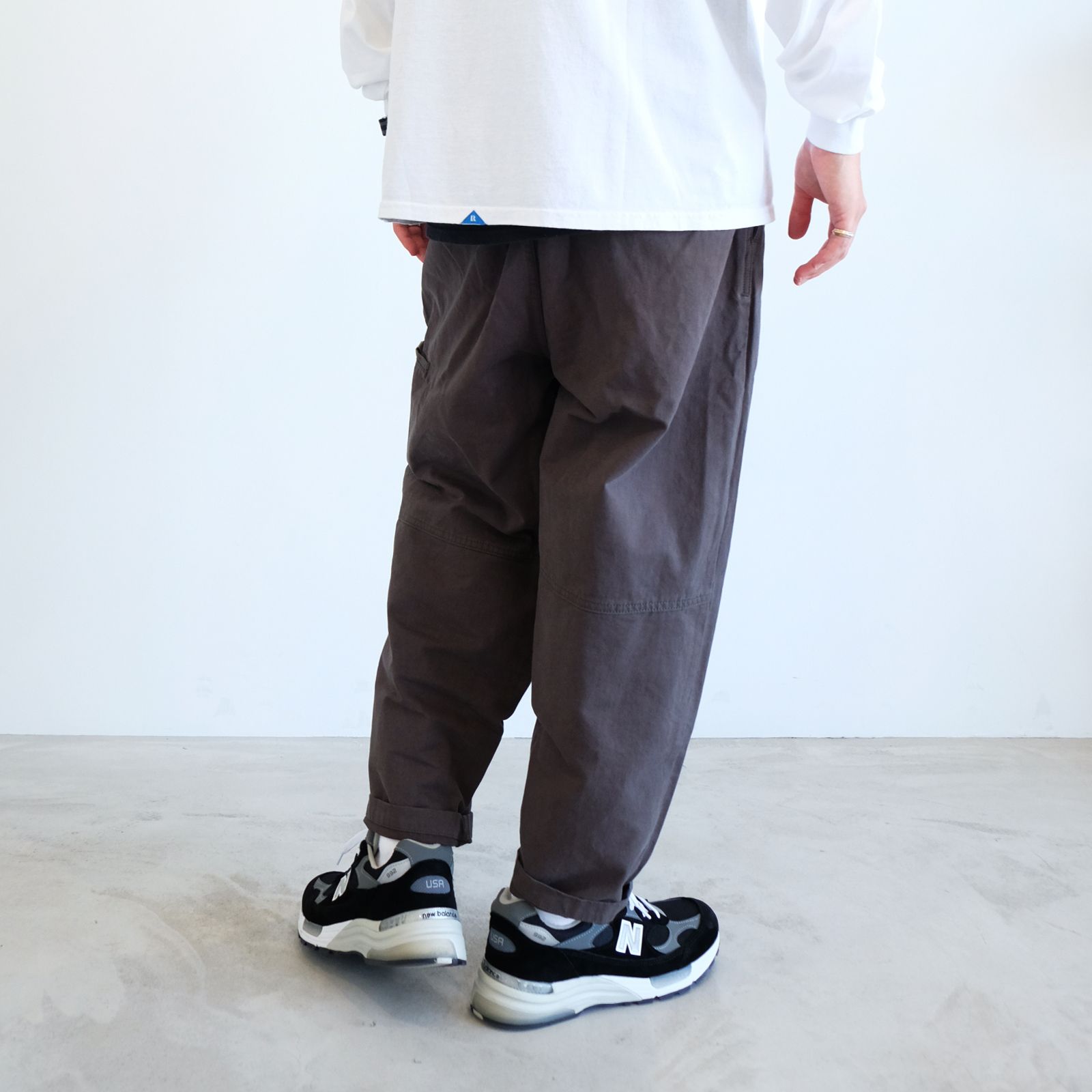 【ラスト1点 M】elasticated waist pleated tapered pants / グレー