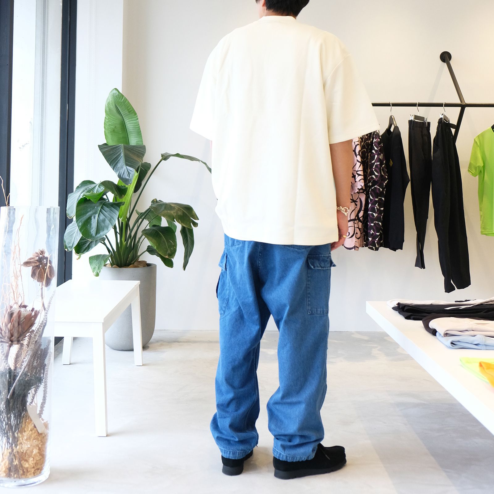 シンプルな着こなしだからこそアイテム選びって凄く大事