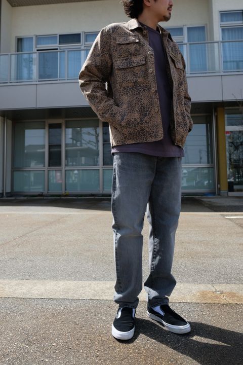 チーター柄をメインに男らしくまとめたミリジャケコーデ
