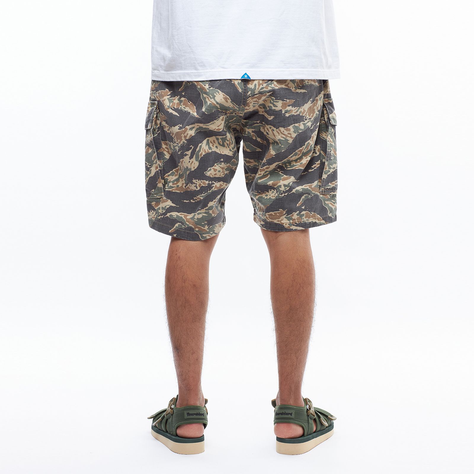 【ラスト1点 32(M)】6 pocket army shorts / タイガーカモ