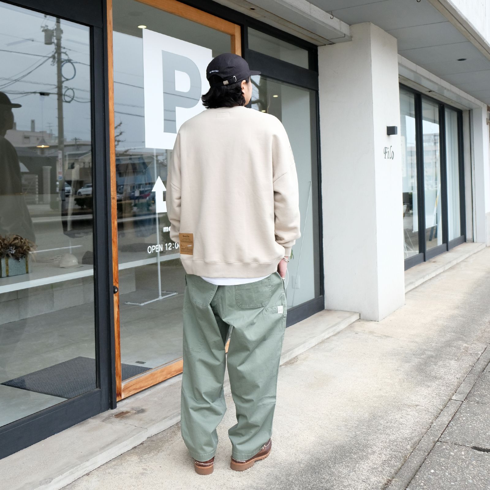 淡い色味で