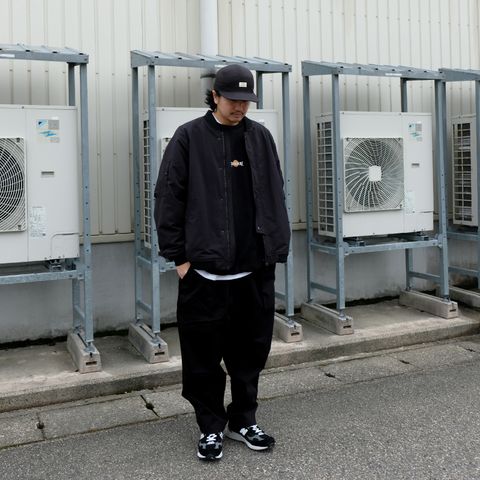 雰囲気抜群なオールブラックコーデ